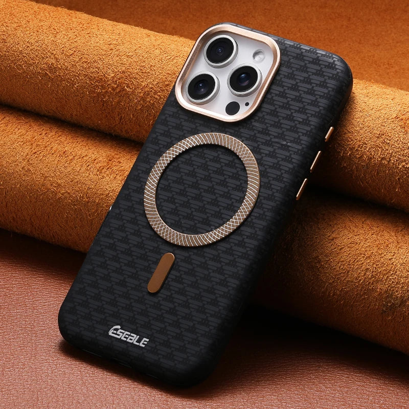 iPhone MagSafe Triangle Pattern Case